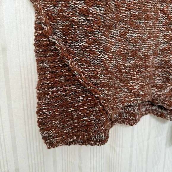 NWT🎉 Universal Thread Brown & White Knit V-Neck Weave Oversized Sweater - Picture 5 of 7
